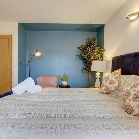 City Centre, 2 Bedroom, Secured Parking, 3 King Bed, Wifi Sleep 6 Guest Comfortable On Three King Size Beds, Jewellery Quarter , Birmingham City Centre , Allocated Secured Parking 外观 照片