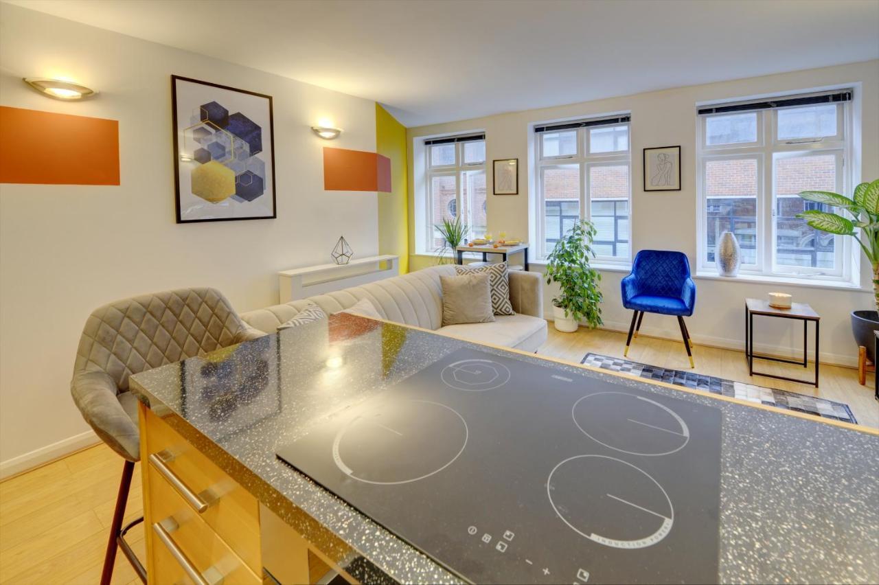 City Centre, 2 Bedroom, Secured Parking, 3 King Bed, Wifi Sleep 6 Guest Comfortable On Three King Size Beds, Jewellery Quarter , Birmingham City Centre , Allocated Secured Parking 外观 照片