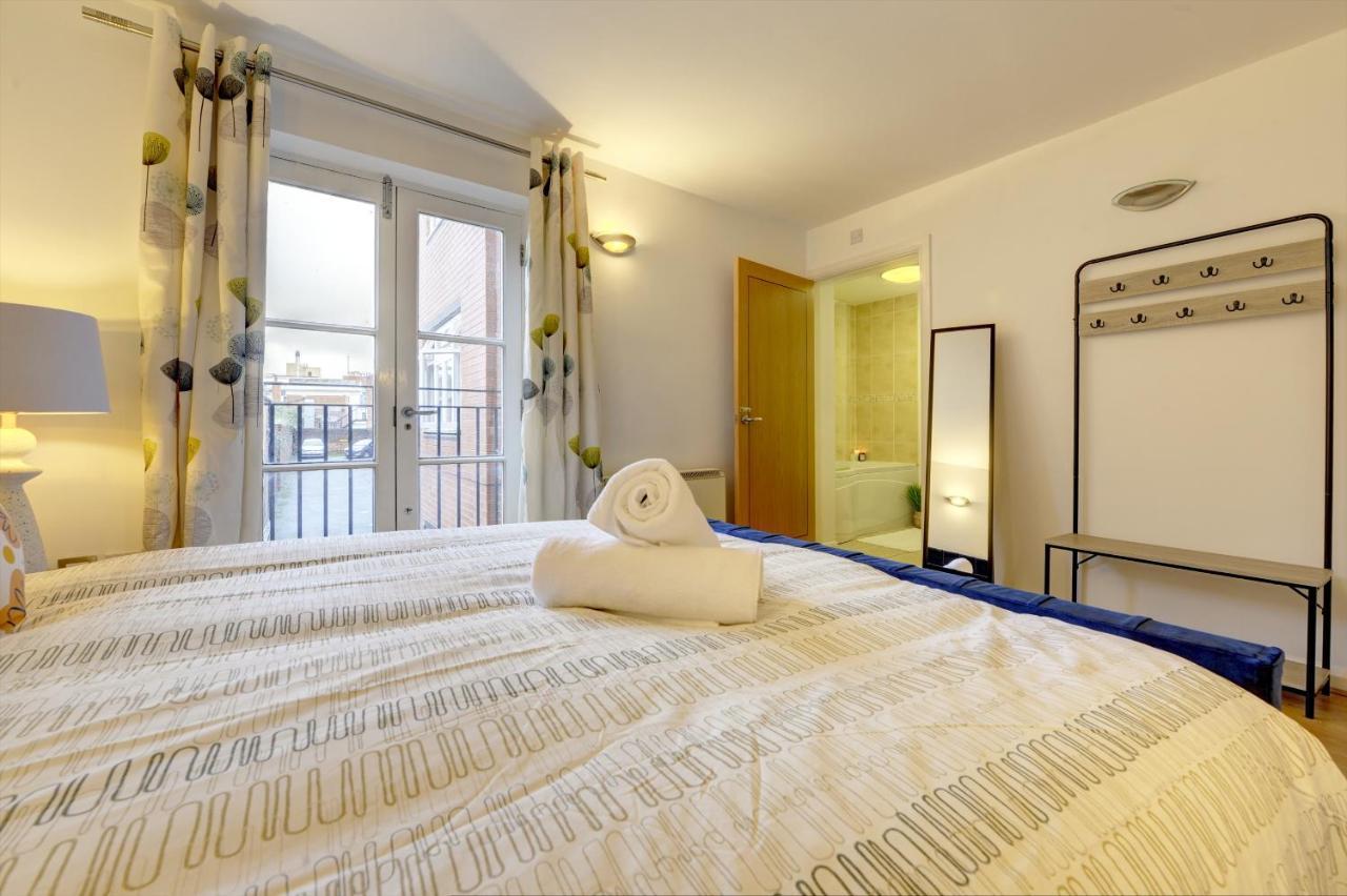 City Centre, 2 Bedroom, Secured Parking, 3 King Bed, Wifi Sleep 6 Guest Comfortable On Three King Size Beds, Jewellery Quarter , Birmingham City Centre , Allocated Secured Parking 外观 照片