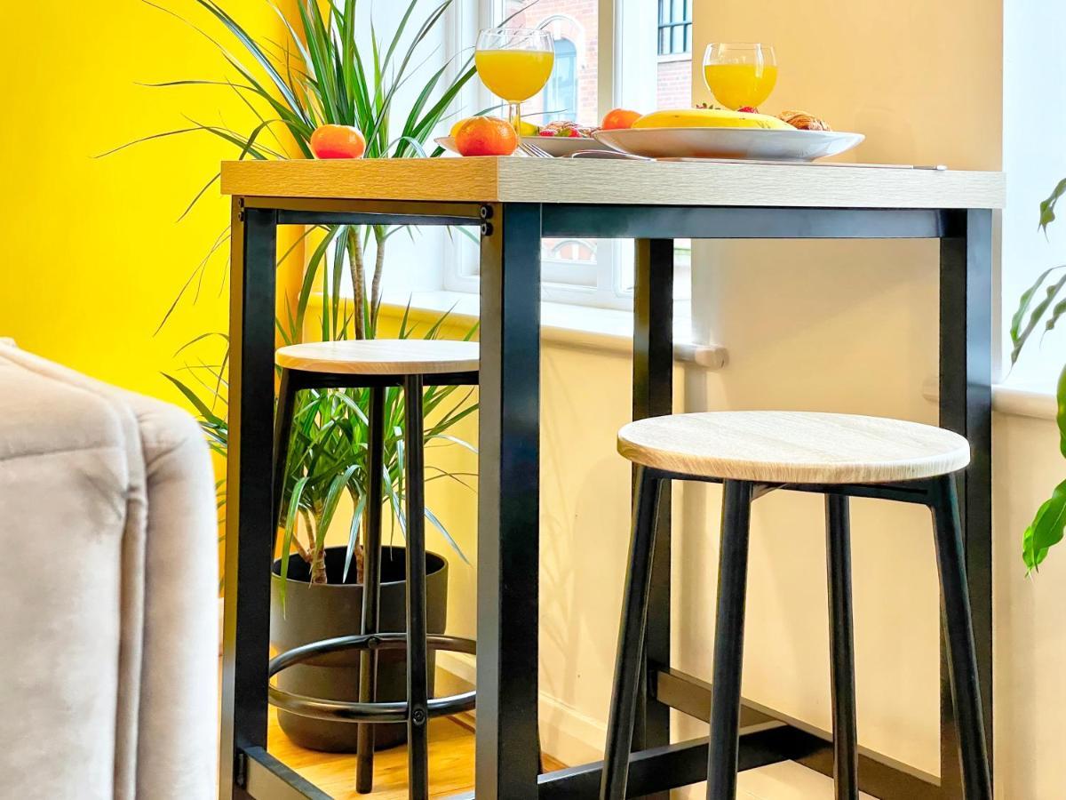 City Centre, 2 Bedroom, Secured Parking, 3 King Bed, Wifi Sleep 6 Guest Comfortable On Three King Size Beds, Jewellery Quarter , Birmingham City Centre , Allocated Secured Parking 外观 照片
