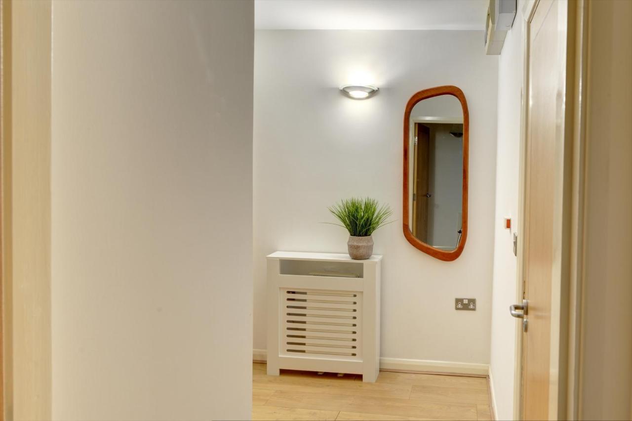 City Centre, 2 Bedroom, Secured Parking, 3 King Bed, Wifi Sleep 6 Guest Comfortable On Three King Size Beds, Jewellery Quarter , Birmingham City Centre , Allocated Secured Parking 外观 照片