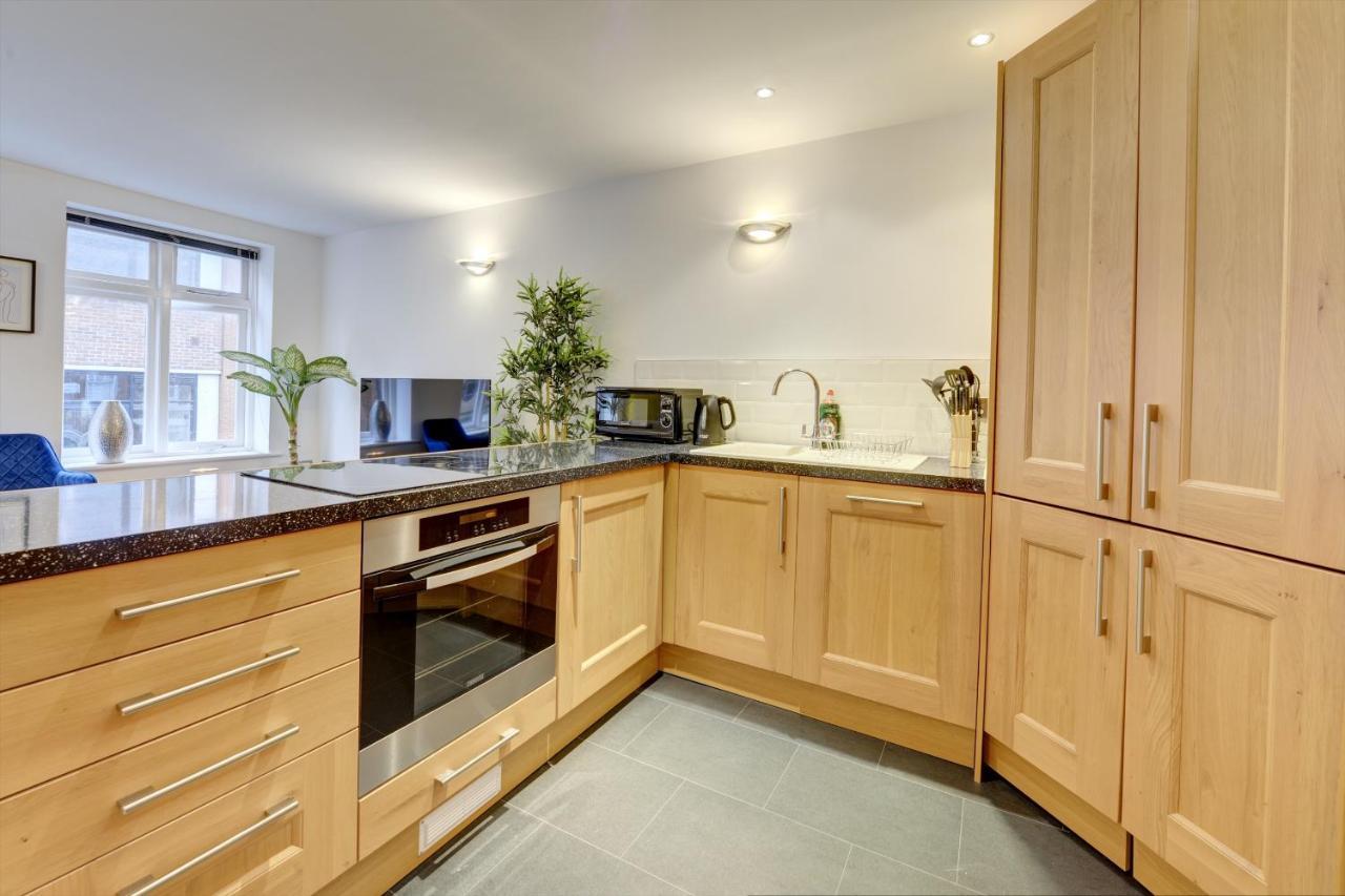 City Centre, 2 Bedroom, Secured Parking, 3 King Bed, Wifi Sleep 6 Guest Comfortable On Three King Size Beds, Jewellery Quarter , Birmingham City Centre , Allocated Secured Parking 外观 照片