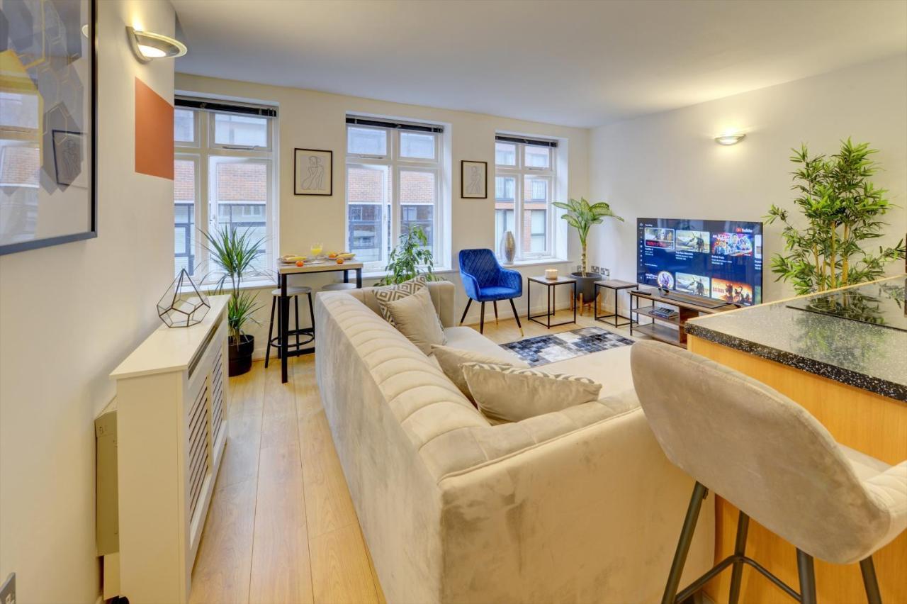 City Centre, 2 Bedroom, Secured Parking, 3 King Bed, Wifi Sleep 6 Guest Comfortable On Three King Size Beds, Jewellery Quarter , Birmingham City Centre , Allocated Secured Parking 外观 照片